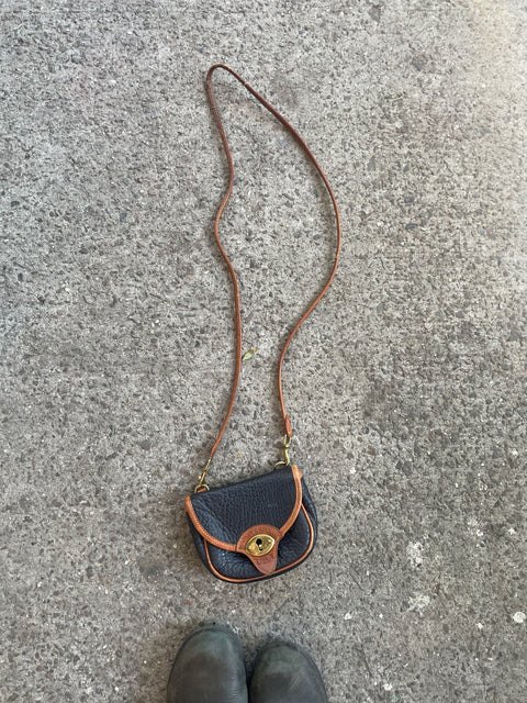 Pretty Dooney & Bourke Crossbody Purse
