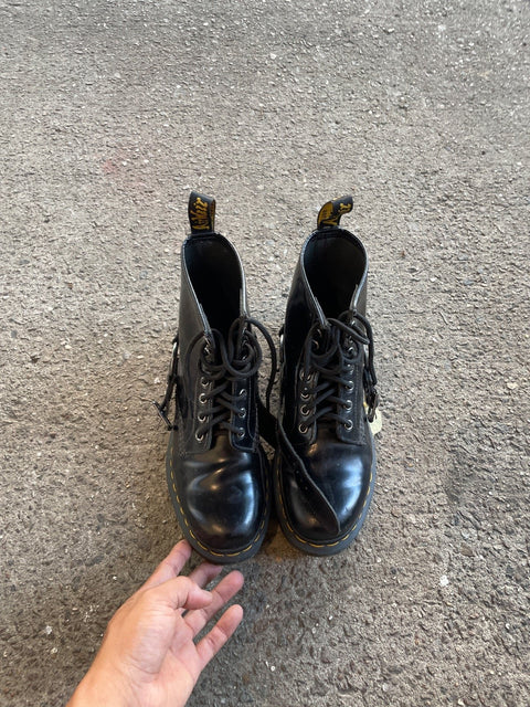 Dr. Martens Combat Boots, Sz 6M 38EU
