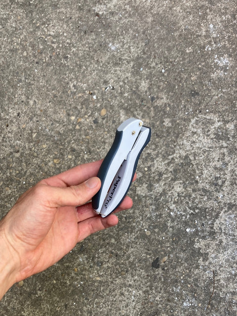 1 Hole Punch