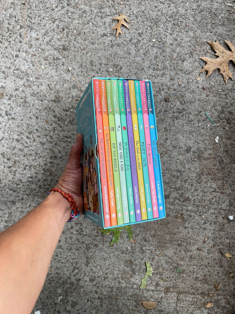 Easy Classics Boxed Book Set