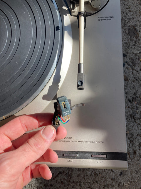 Denon Quartz DP-32F Turntable, Needs New Needle