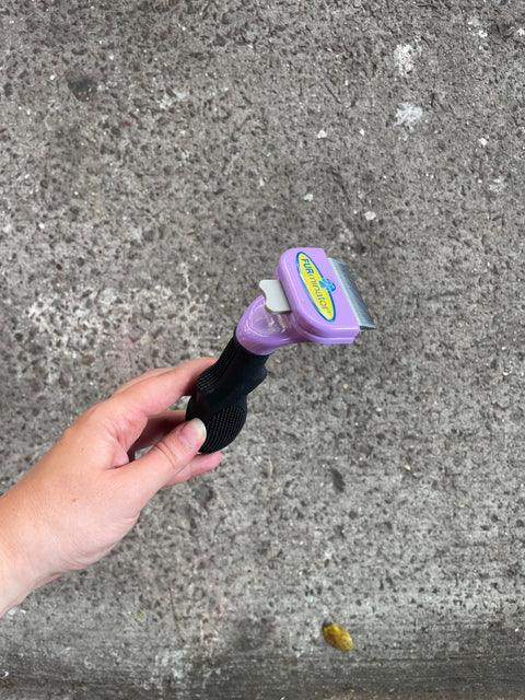 FURminator Deshedding Tool