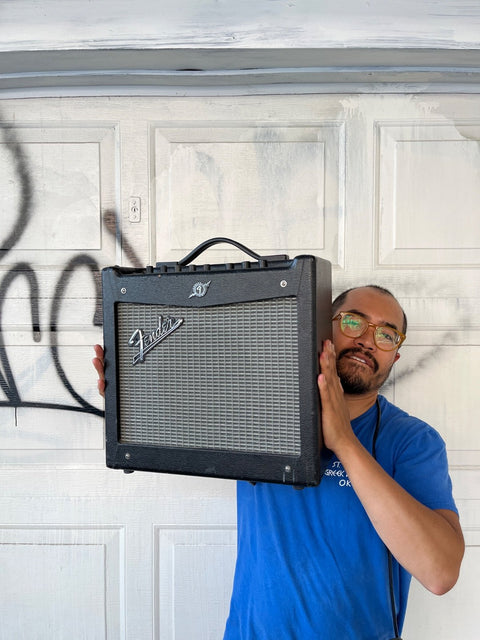 Fender Mustang I V.2 Guitar Amplifier, Turns On Not Tested With A Guitar