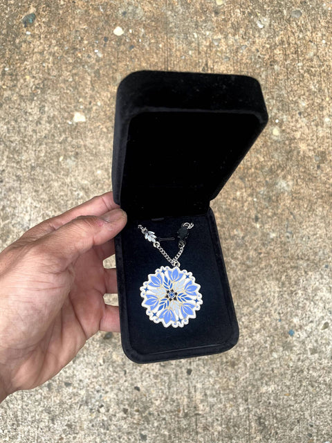 Floral Pendant Necklace