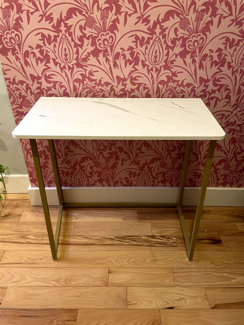 Foldable Nook Table, 32x31"