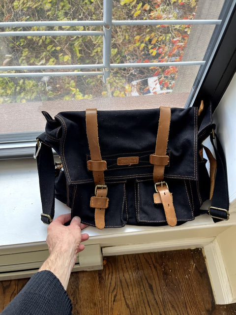 GEARONIC Black Canvas And Leather Shoulder Bag