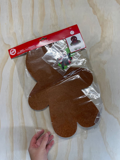 Gingerbread Man Decoration Kit