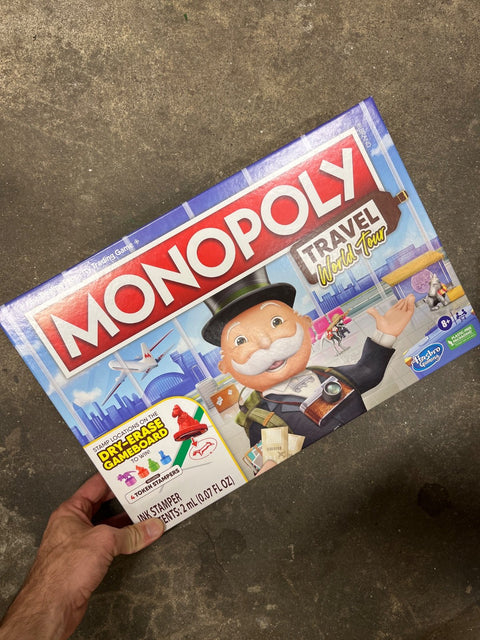 Hasbro Monopoly Travel World Tour