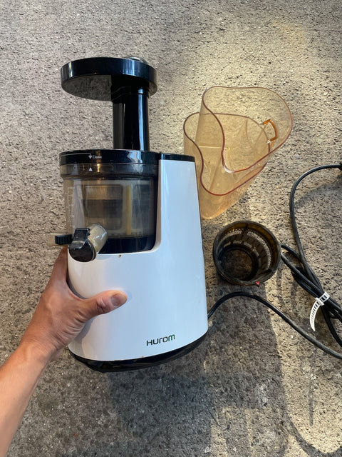Hurom Slow Juicer