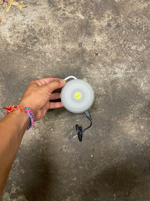 Hushh Compact Sound Machine
