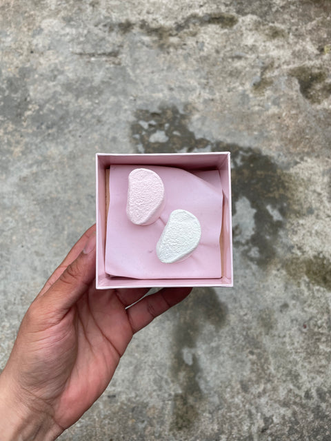 Marshmallow Door Knobs by Rotganzen