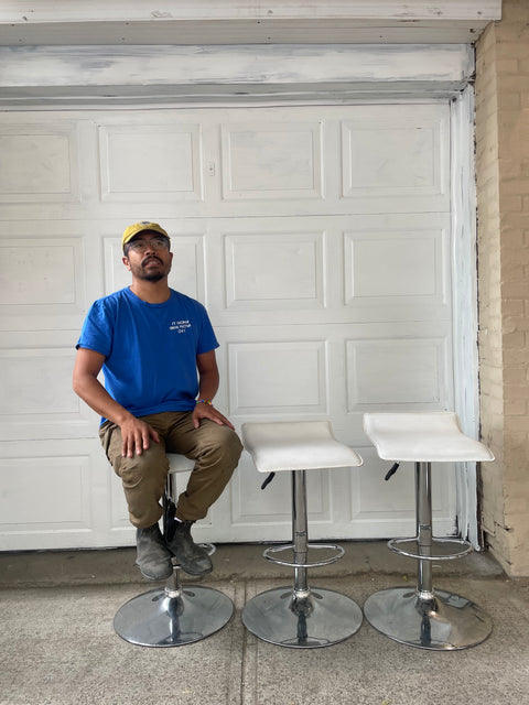3 Barstools in White
