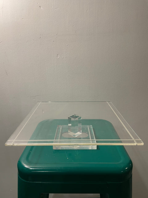 Clear Stand