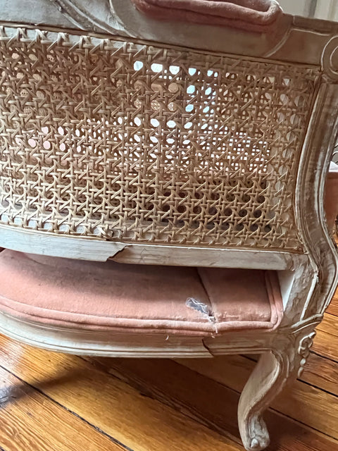 Elegant Wicker Balloon Loveseat, W45" (Usable But Needs Repair At The Bottom)