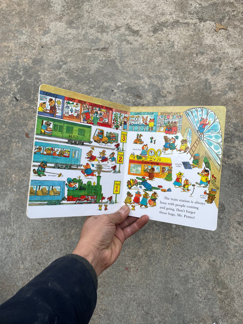 Busy Busy People by Richard Scarry