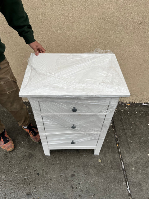 IKEA Hemnes 3 Drawer Nightstand, W23xD16xH32"