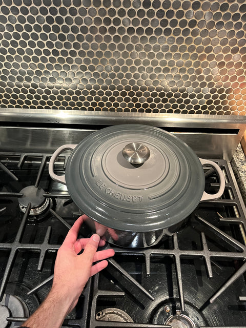 Brand New Le Creuset Dutch Oven, Size 28 or 7.25 Qt