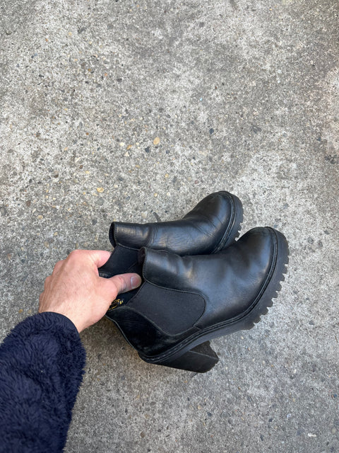 Doc Martens HURSTON HEELED CHELSEA BOOTS, Size 7 US L or 38 EU