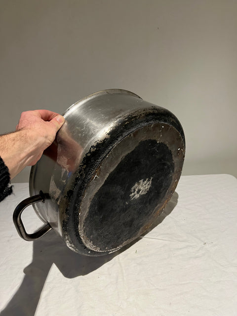 Biiiig Rondeau Pan With Used Bottom, 16" Wide