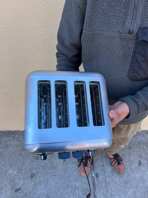Like New Cuisinart 4 Slice Metal Classic Toaster