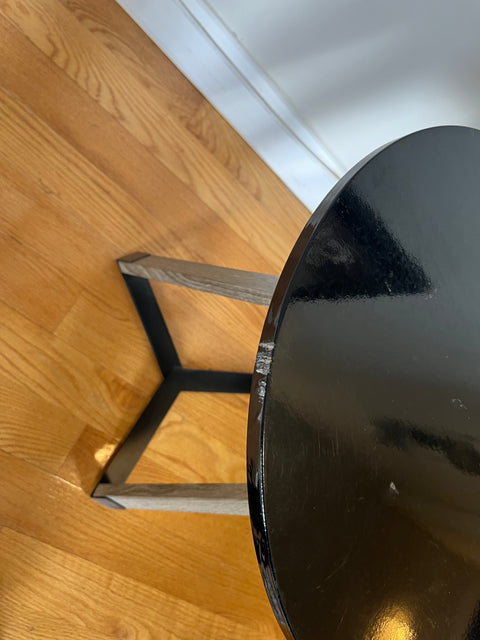 Minimalist Black Round Side Table, W18xH21"