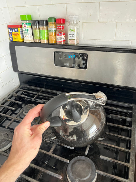 Sexy Chantal Classic Loop Enamel on Steel Whistling Tea Kettle, 1.8 Qt