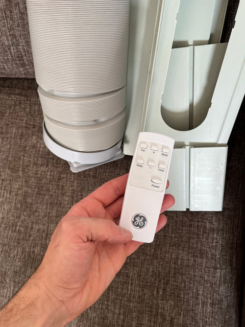 GE Portable 3-in-1 Air Conditioner / Fan / Dehumidifier (APFD06JASWG1)