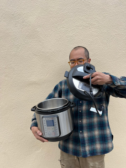 Like New 9-in-1 Instant Pot Pressure Cooker