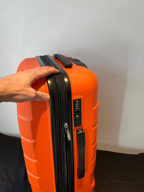 Like New SHOWKOO Durable Suitcase, W16xH28"