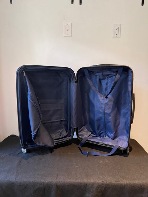 Like New SHOWKOO Durable Suitcase, W16xH28"