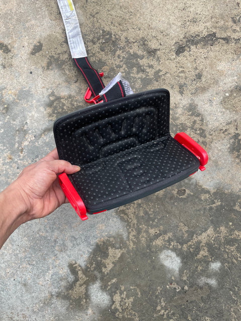 mifold Grab-and-Go Booster Seat