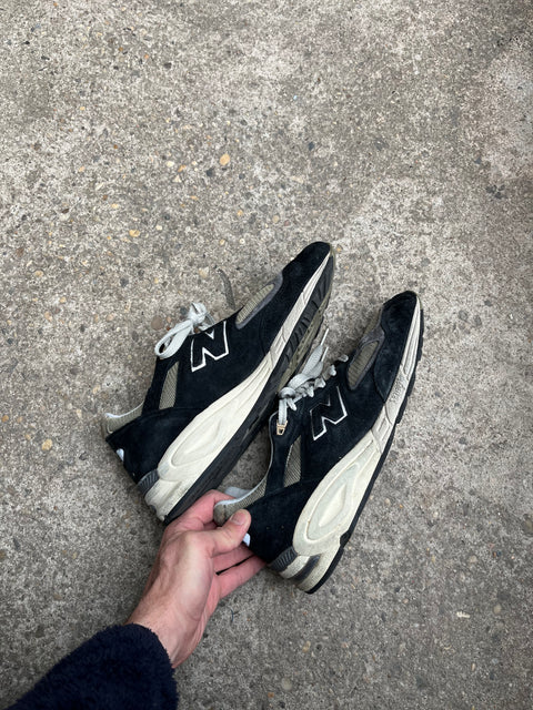New Balance Sneakers, Size US 10.5M or EU 44.5
