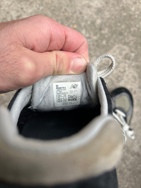 New Balance Sneakers, Size US 10.5M or EU 44.5