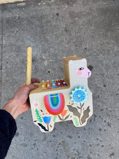 Musical Lili Llama