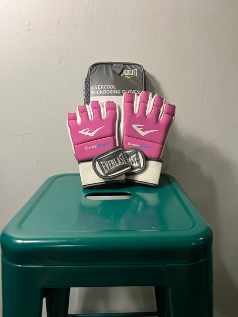 Women Kickboxing Gloves