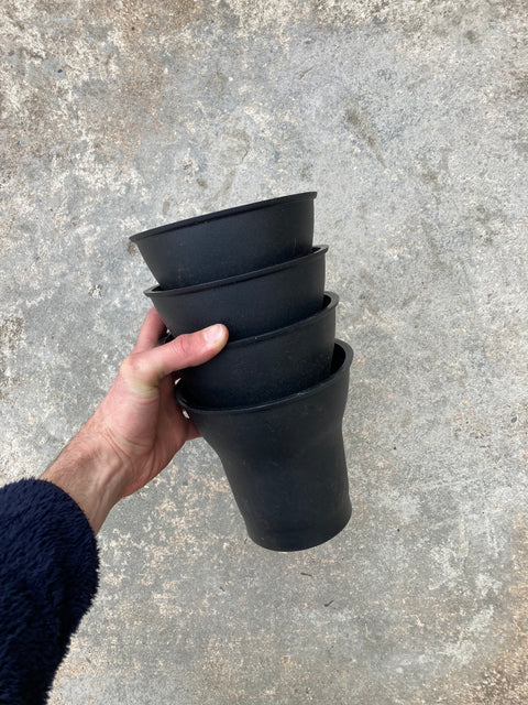 4 Plastic Plant Pots