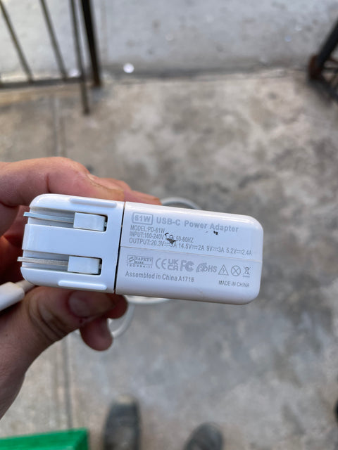 Apple USC-C Laptop Charger 61W