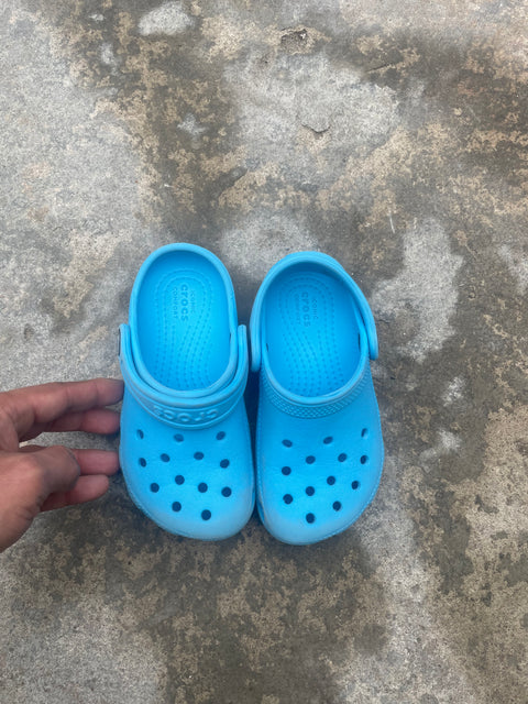 Crocs in Blue, Sz C 9