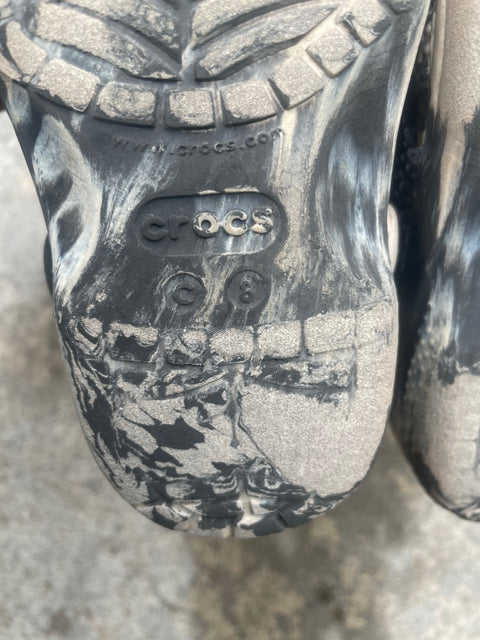Crocs in Snow Camo, Sz C 8