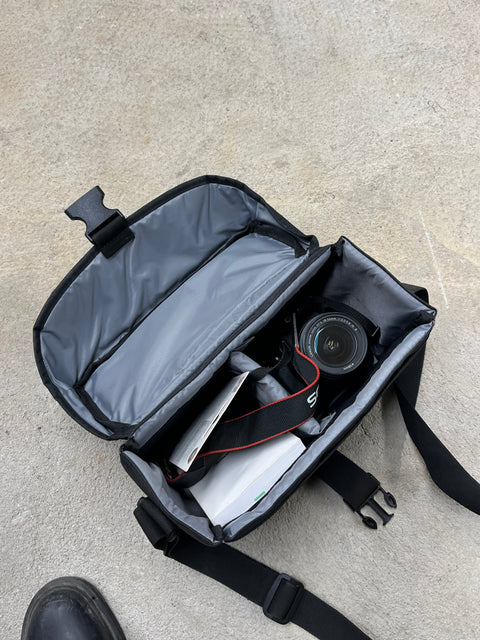 Canon EOS Rebel XS Digital SLR Camera Kit, Works!