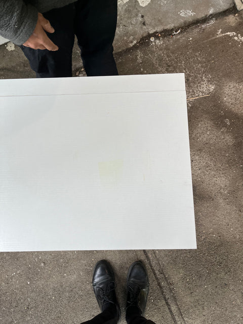 Minimalist Foldable White Desk, L32xD18xH28"