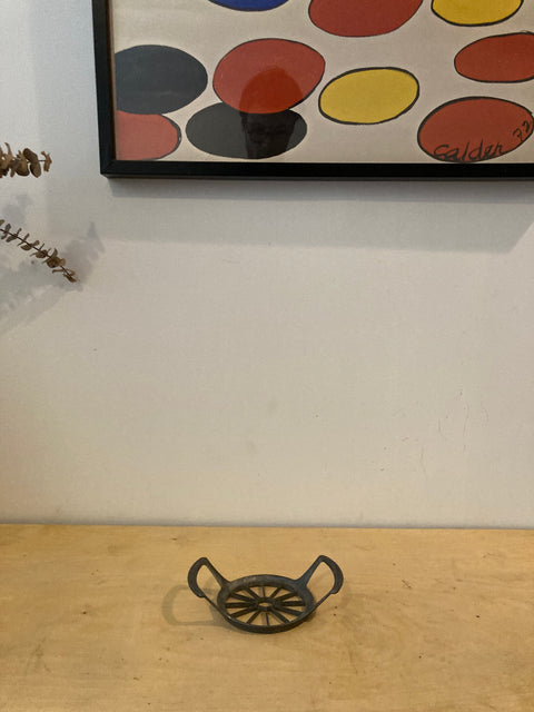 Old School Apple Cutter