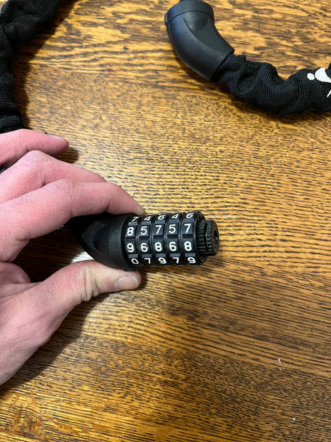 Like New Sportneer 5-digit Combination Bike Chain Lock