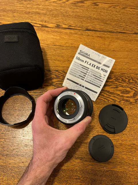 Sigma F1.4 EX DG HSM Lens In Excellent Condition