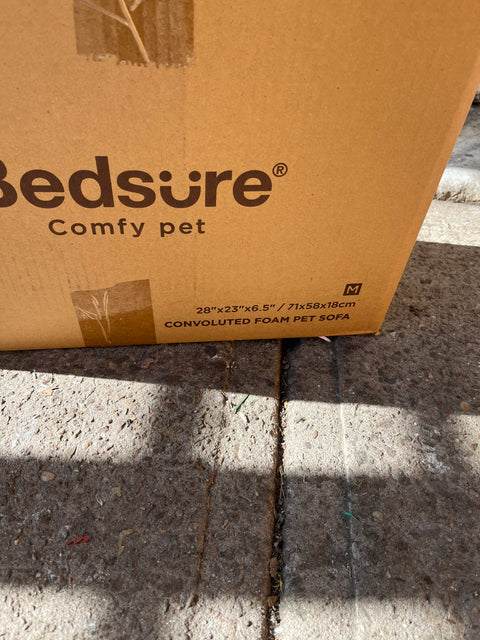 Bedsure Comfy Pet Sofa, Size M or 28x23x6.5”
