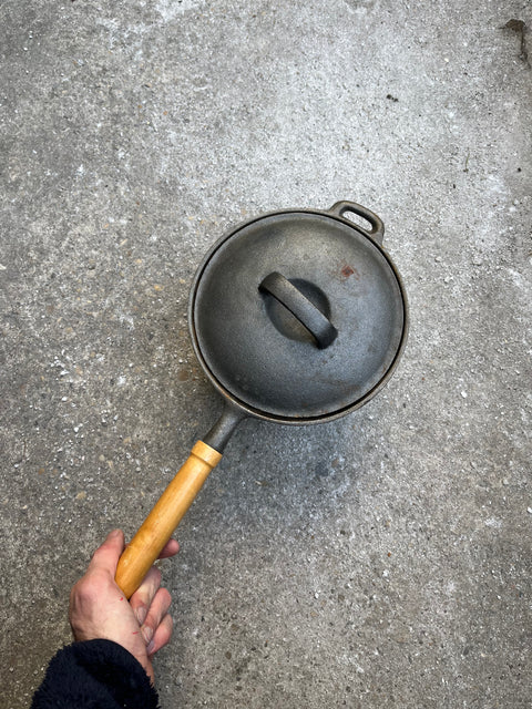 Vintage 3Qt Taiwanese Cast Iron Pot