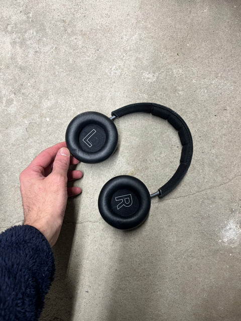 Bang & Olufsen Beoplay H9 Wireless Headphones