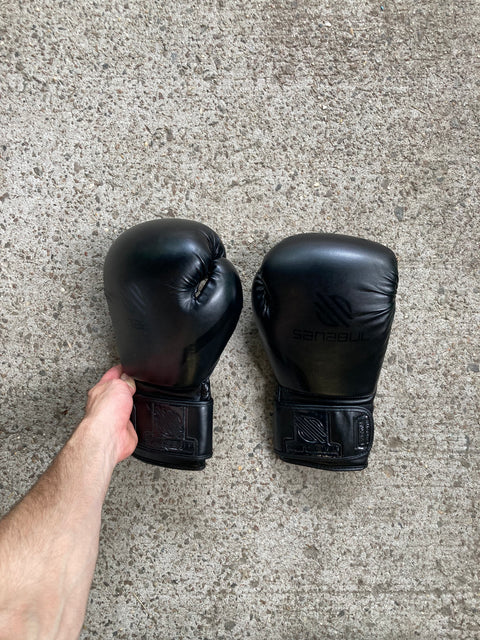 Sanabul Essential Gel Boxing Gloves, Size 16oz