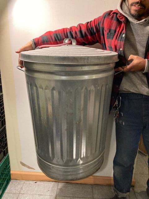 Steel 31 Gal Trash Can