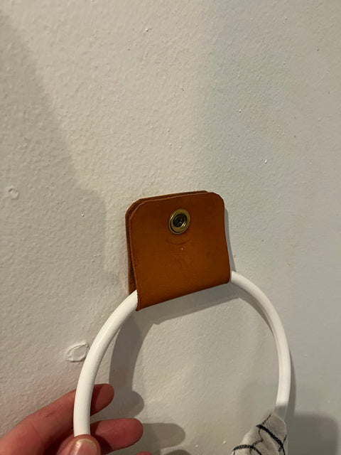Round Wall-Mounted Towel Holder